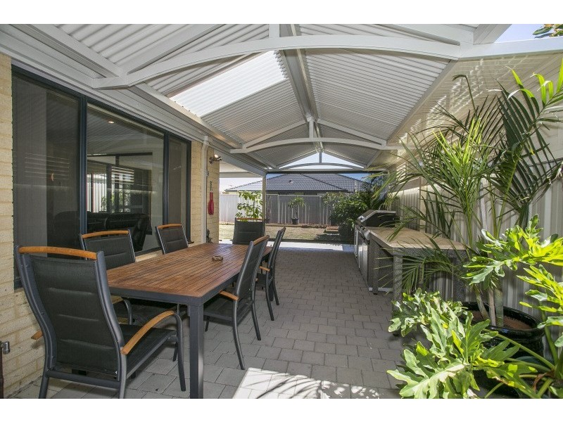 7 Willerin Mews, Maida Vale WA 6057