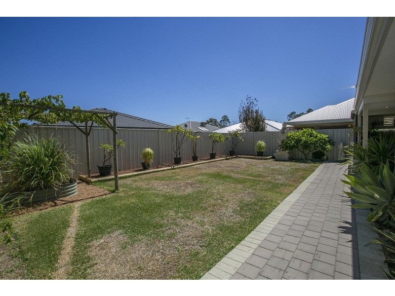 7 Willerin Mews, Maida Vale WA 6057