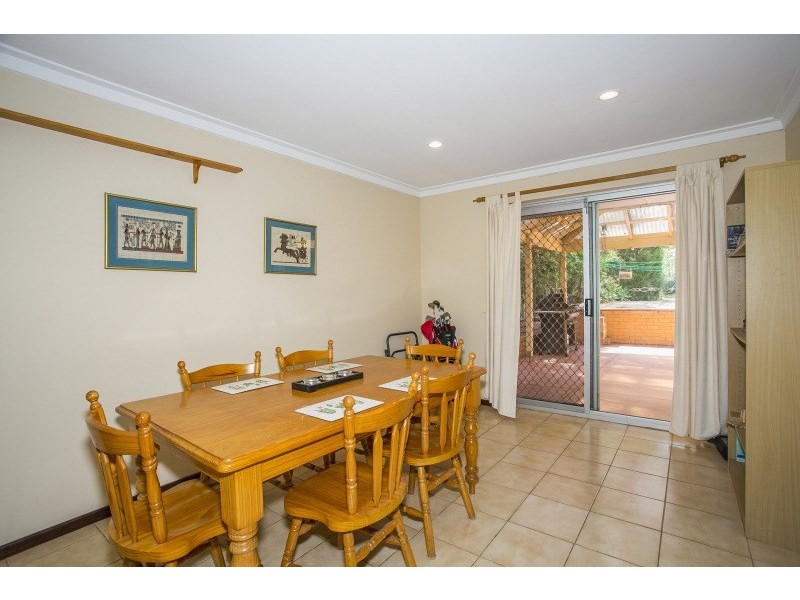 4 Vernallan Way, Lesmurdie WA 6076