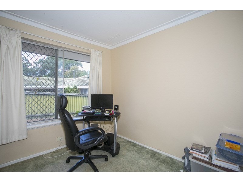 4 Vernallan Way, Lesmurdie WA 6076