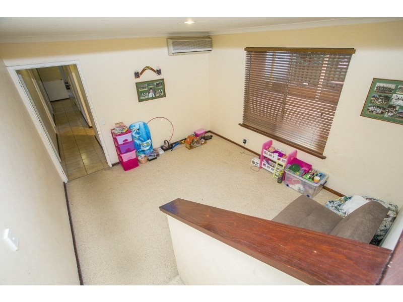 4 Vernallan Way, Lesmurdie WA 6076