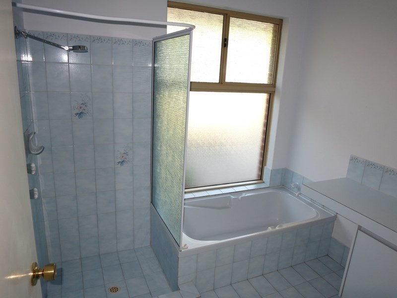 24 Koongee Cross, High Wycombe WA 6057