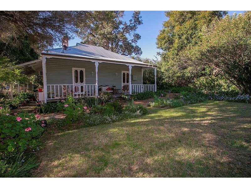 12 Parke Road, Gooseberry Hill WA 6076