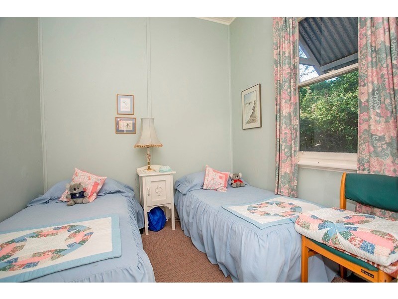 12 Parke Road, Gooseberry Hill WA 6076