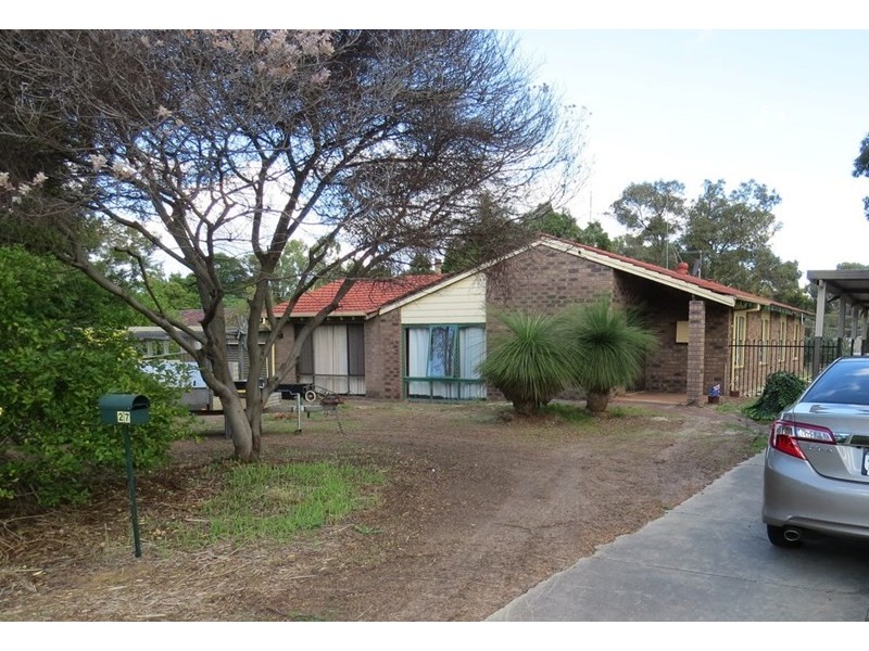 27 Corella Street, Lesmurdie WA 6076
