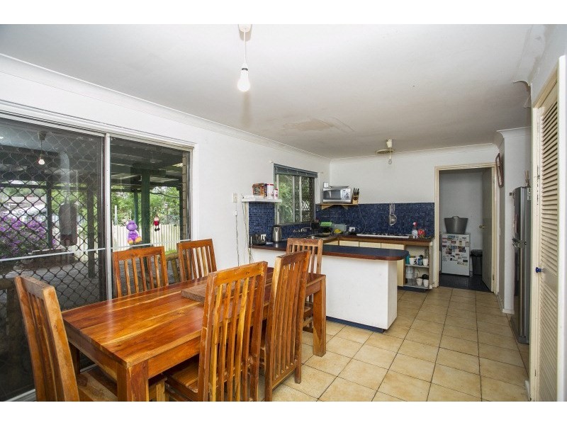 27 Corella Street, Lesmurdie WA 6076