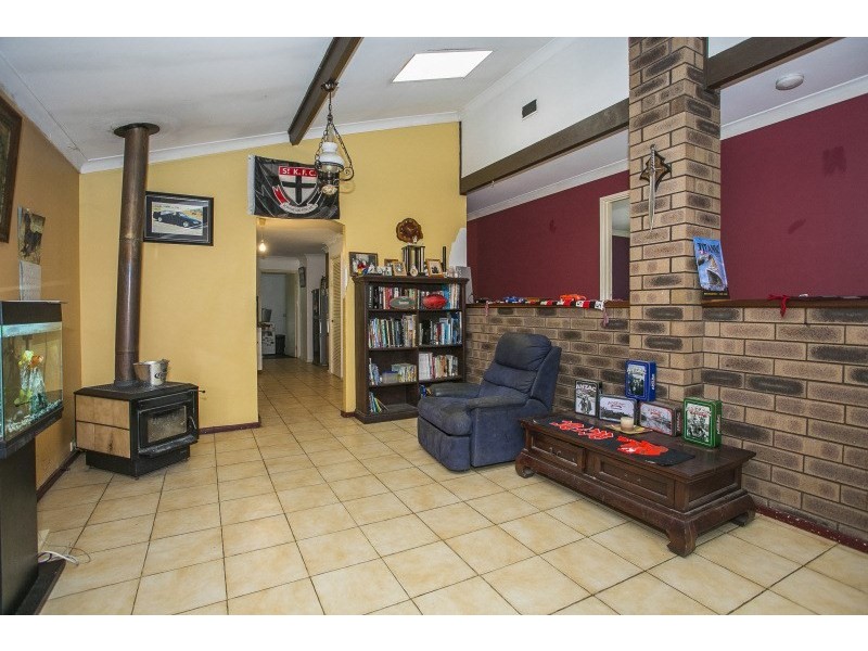 27 Corella Street, Lesmurdie WA 6076