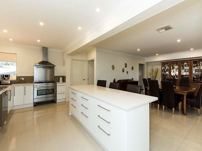 40 Valley Road, Kalamunda WA 6076