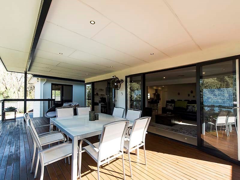 40 Valley Road, Kalamunda WA 6076