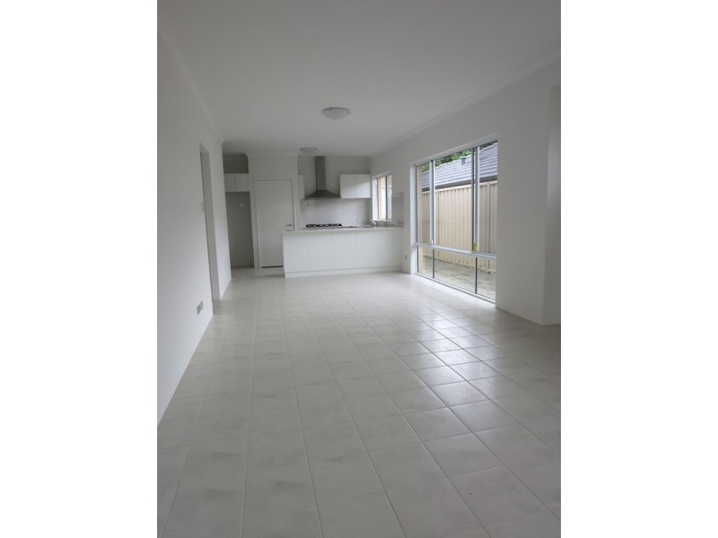 2C White Road, Kalamunda WA 6076