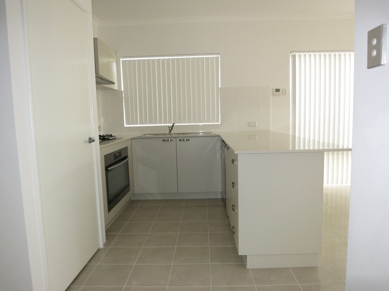 2C White Road, Kalamunda WA 6076