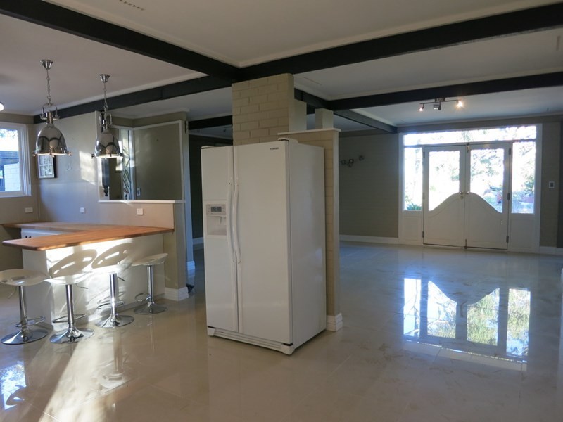 4 Hart Street, Lesmurdie WA 6076