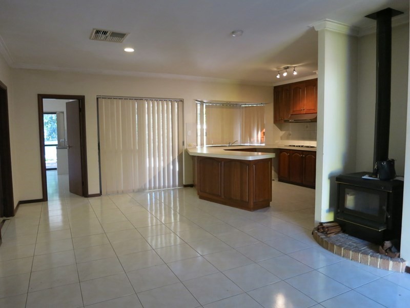 310B Lesmurdie Road, Lesmurdie WA 6076