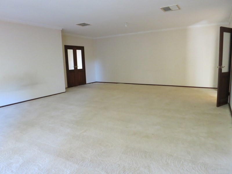 310B Lesmurdie Road, Lesmurdie WA 6076