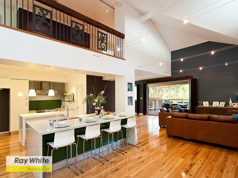 27 Persimmon Place, Kalamunda WA 6076