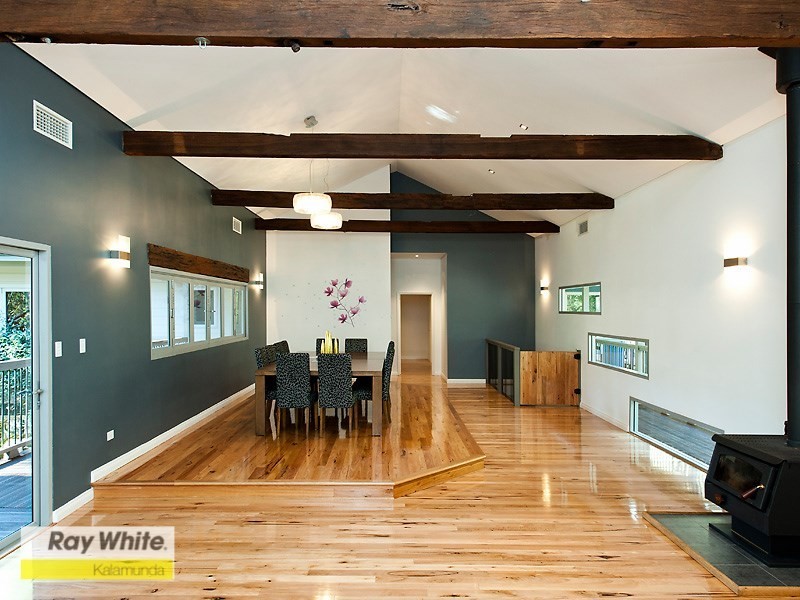 27 Persimmon Place, Kalamunda WA 6076