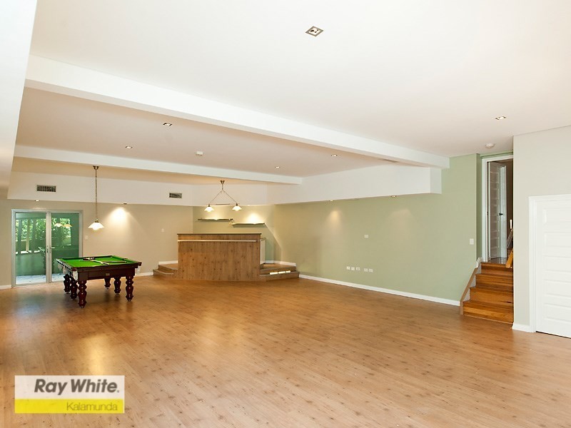 27 Persimmon Place, Kalamunda WA 6076