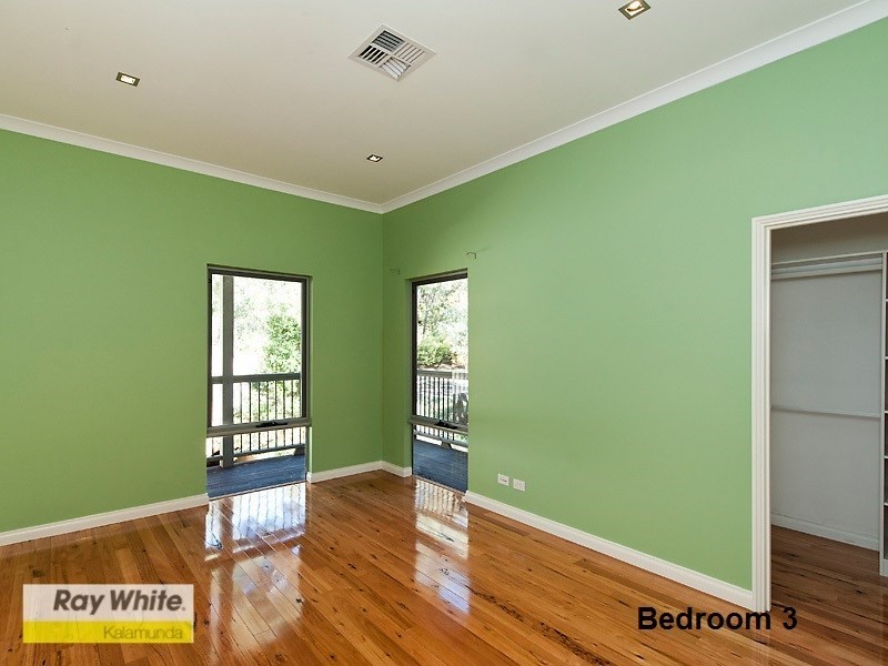 27 Persimmon Place, Kalamunda WA 6076