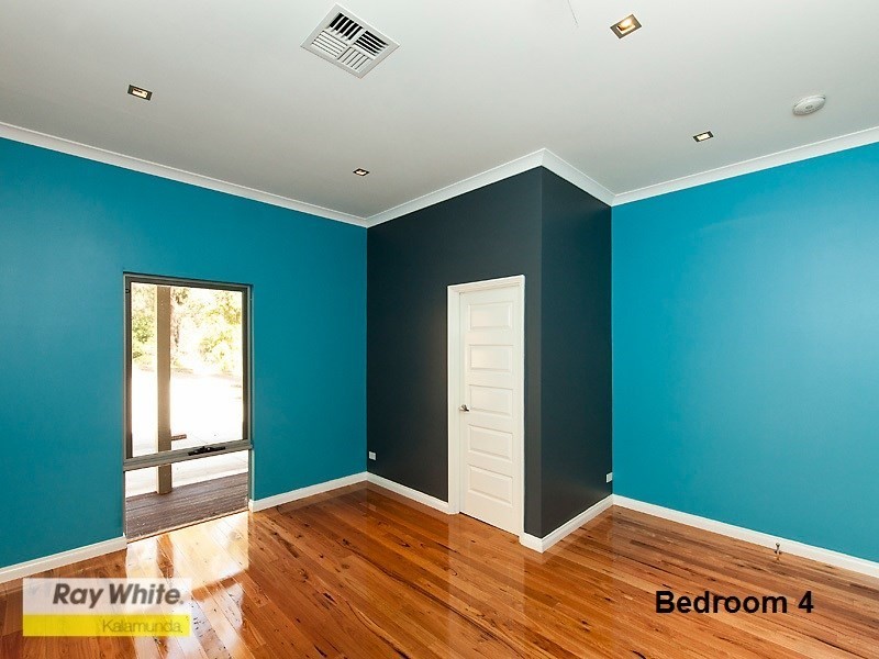 27 Persimmon Place, Kalamunda WA 6076