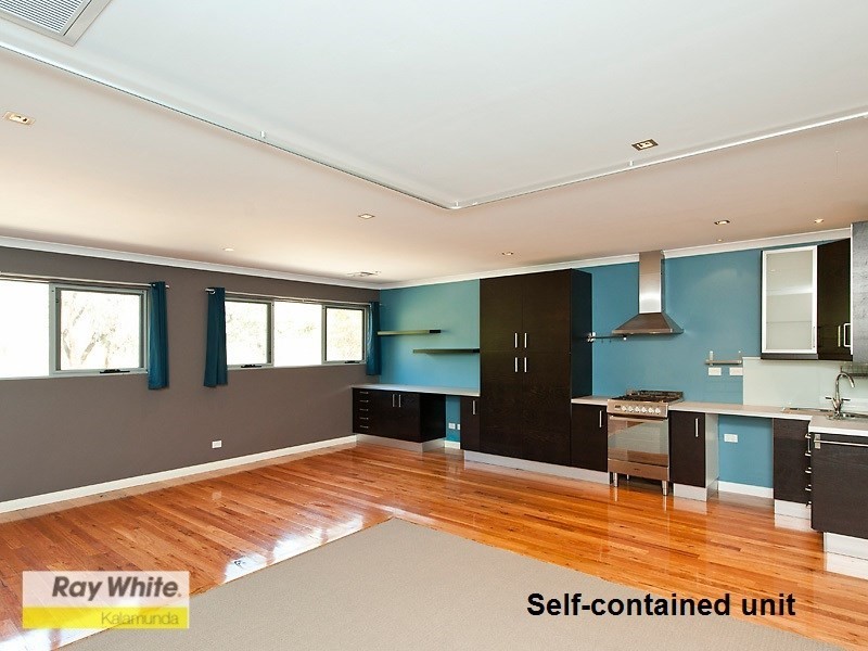 27 Persimmon Place, Kalamunda WA 6076