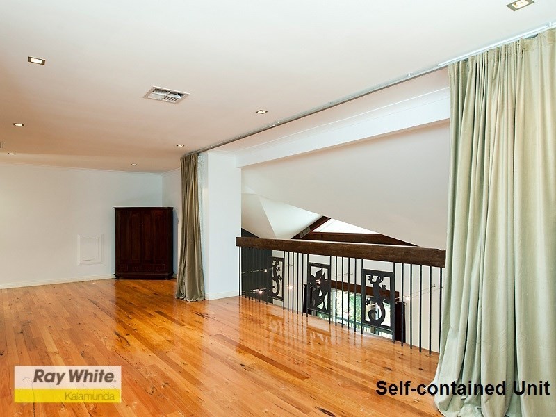 27 Persimmon Place, Kalamunda WA 6076