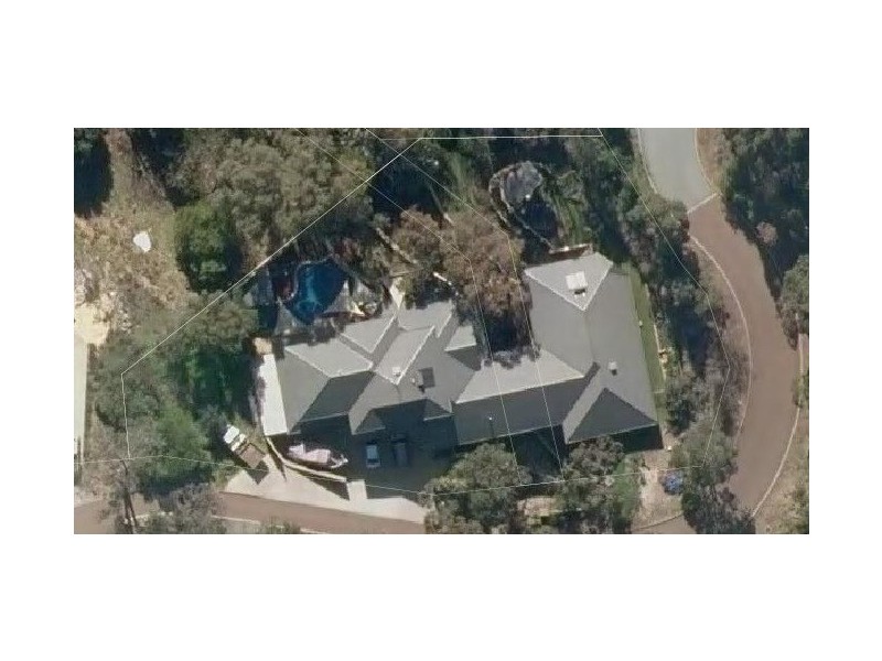 27 Persimmon Place, Kalamunda WA 6076