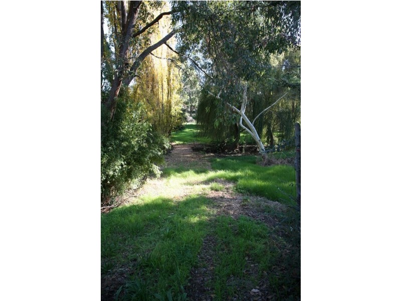 46 Orange Valley Road, Kalamunda WA 6076