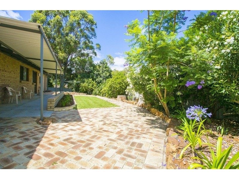 12 Plume Court, Lesmurdie WA 6076
