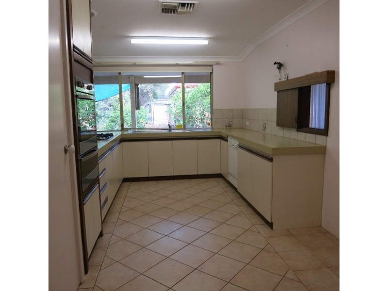 197 Lesmurdie Road, Lesmurdie WA 6076