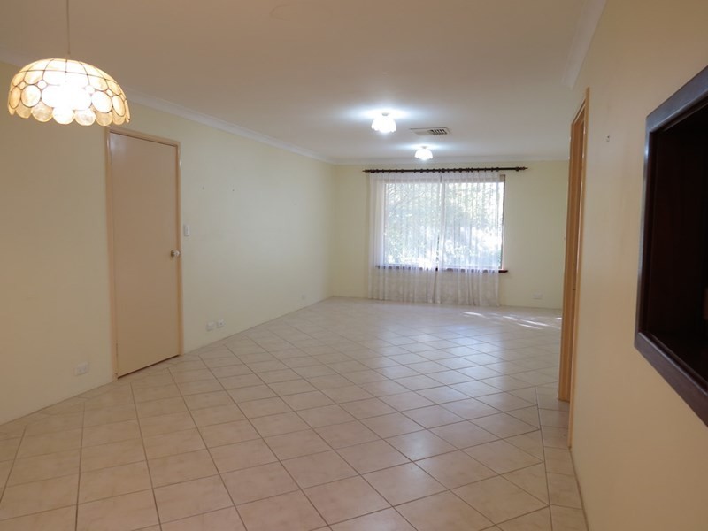 197 Lesmurdie Road, Lesmurdie WA 6076