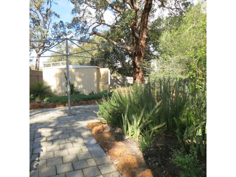 197 Lesmurdie Road, Lesmurdie WA 6076