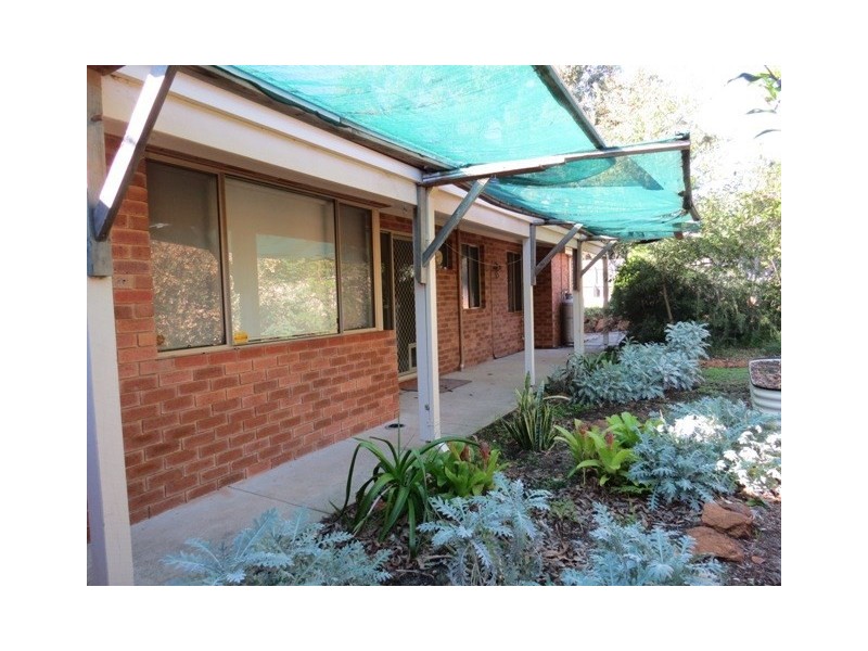197 Lesmurdie Road, Lesmurdie WA 6076