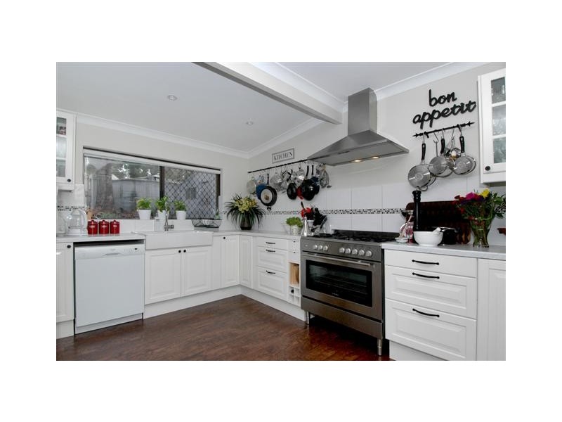 7 Bettenay Road, Roleystone WA 6111