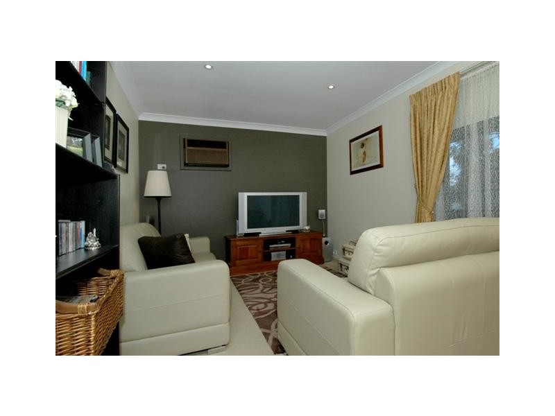 7 Bettenay Road, Roleystone WA 6111