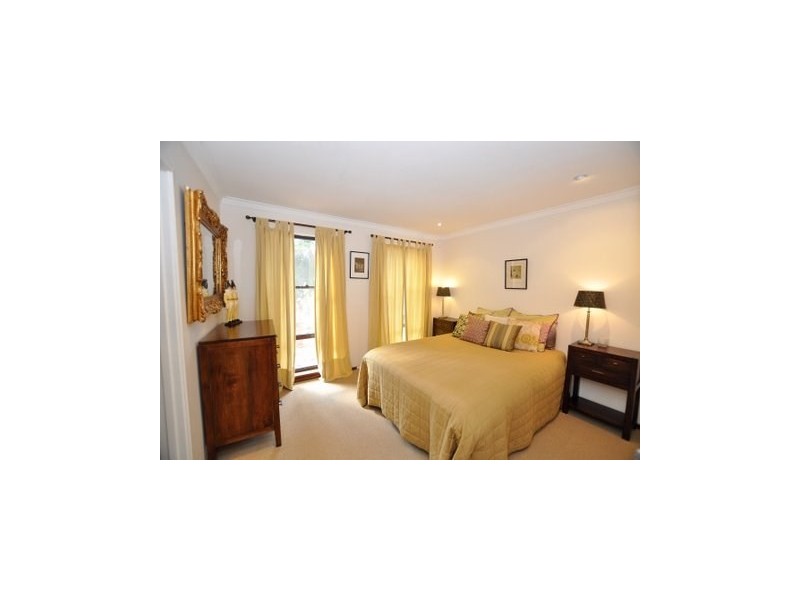 15 Snowball Road, Kalamunda WA 6076