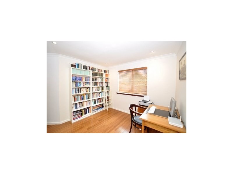 15 Snowball Road, Kalamunda WA 6076