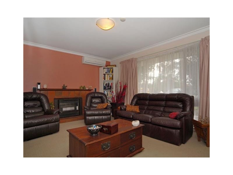 469 Kalamunda Road, High Wycombe WA 6057