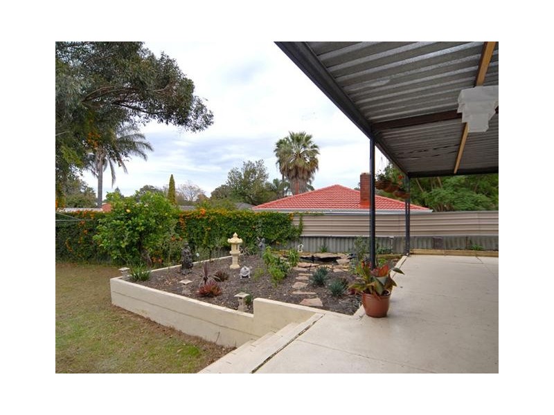469 Kalamunda Road, High Wycombe WA 6057