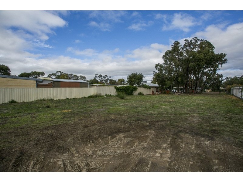 72 Temby Avenue, Kalamunda WA 6076