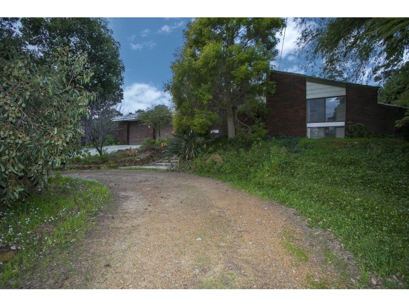 4 Cagney Way, Lesmurdie WA 6076