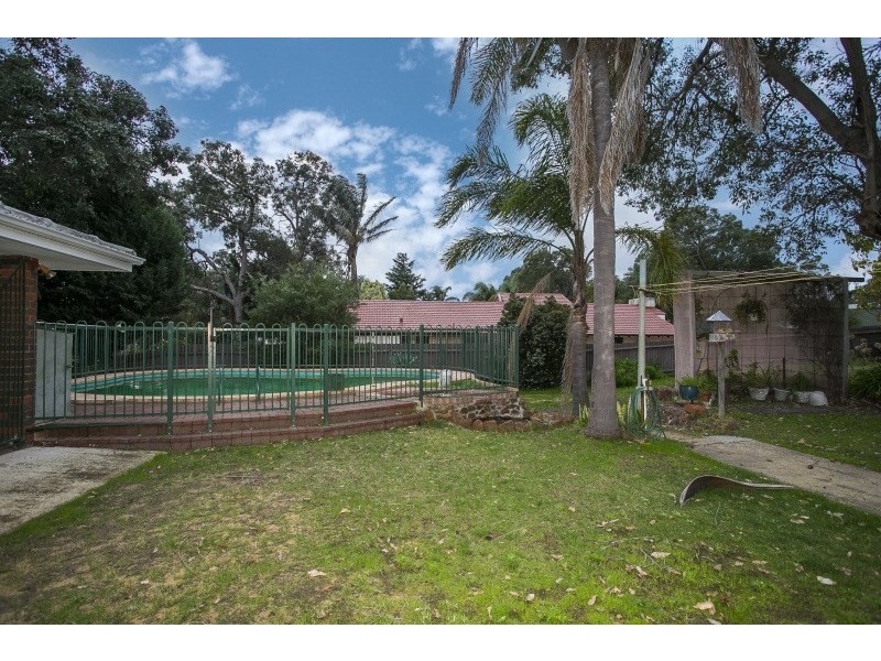 4 Cagney Way, Lesmurdie WA 6076