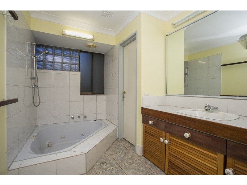 4 Cagney Way, Lesmurdie WA 6076