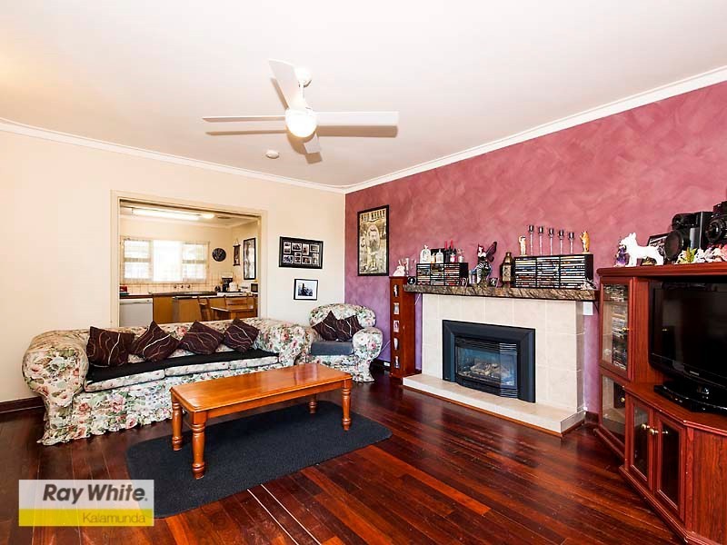 37 Tunnel Road, Swan View WA 6056