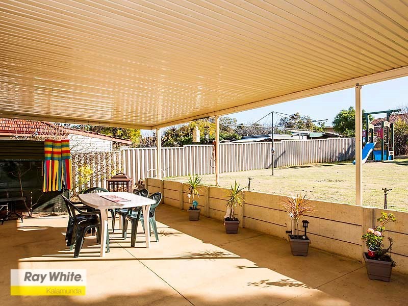 37 Tunnel Road, Swan View WA 6056