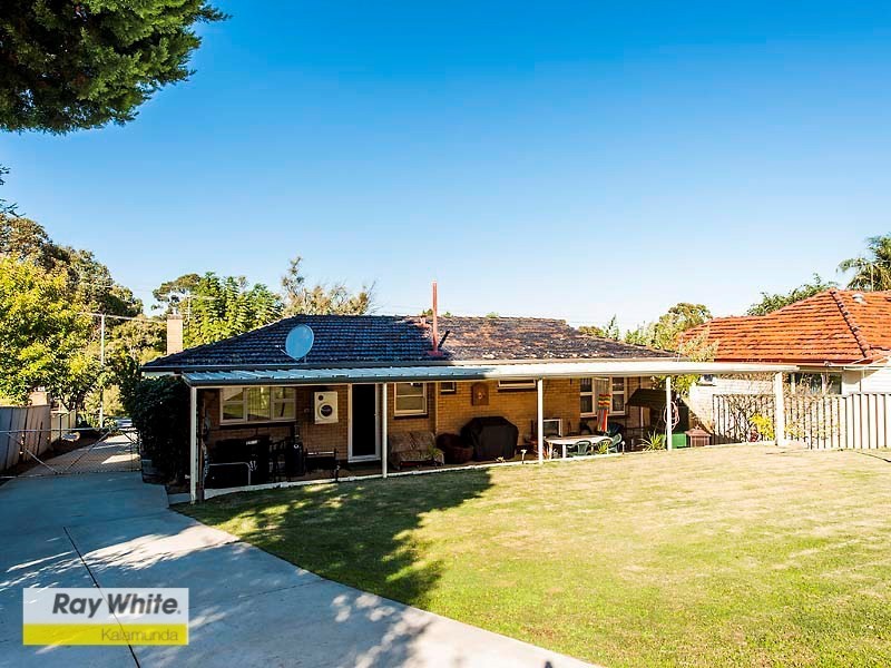 37 Tunnel Road, Swan View WA 6056