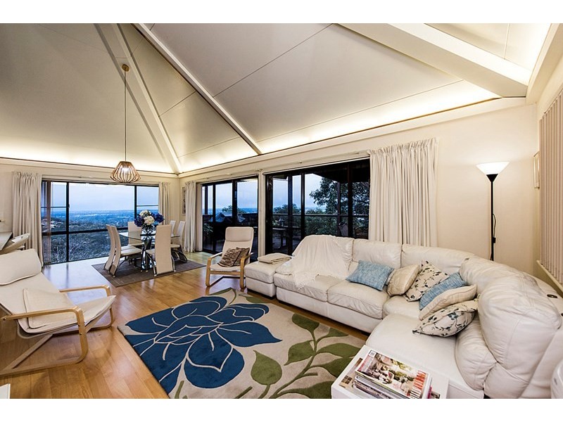 7 Dilkara Place, Kalamunda WA 6076