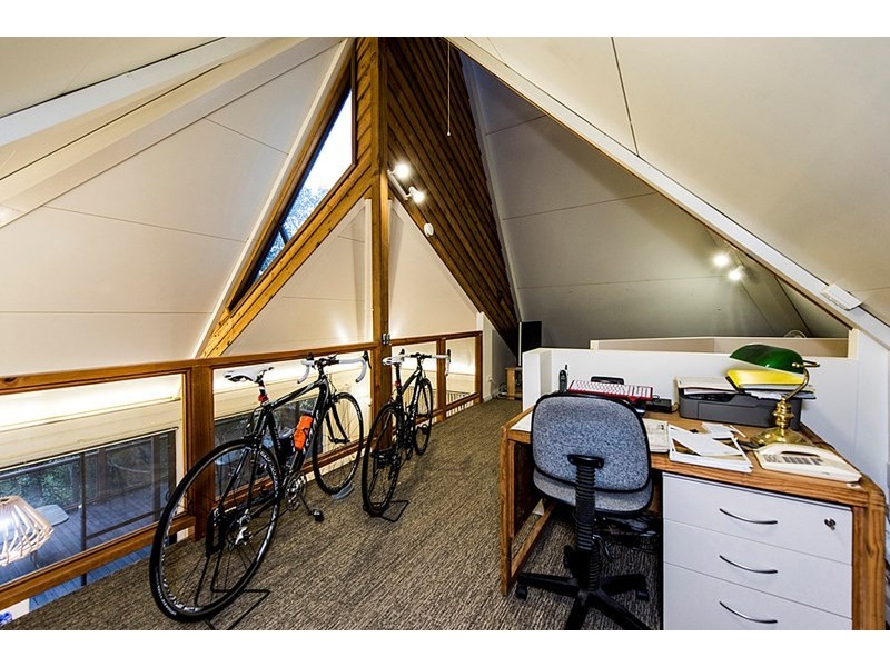 7 Dilkara Place, Kalamunda WA 6076