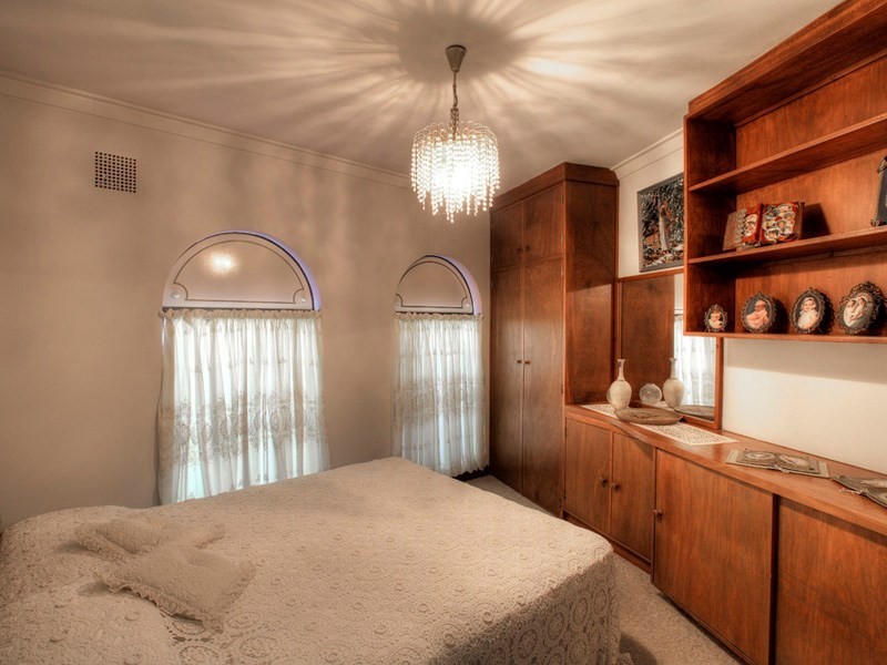 10 West Terrace, Maida Vale WA 6057