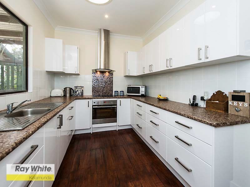 16 Coral Road, Kalamunda WA 6076