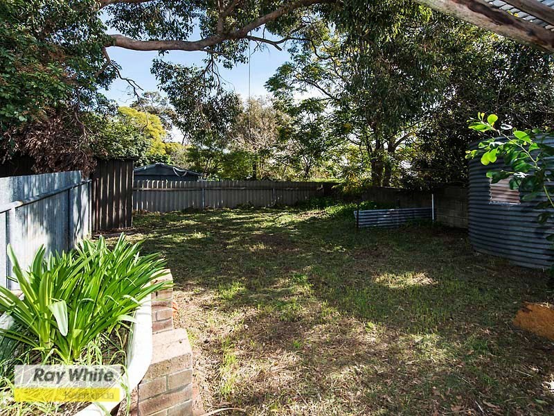 16 Coral Road, Kalamunda WA 6076